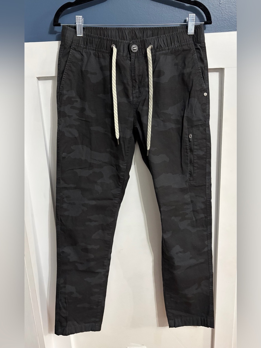 Vuori Women's Ripstop Pant Black/Charcoal Camo Size Small VW401 Gorpcore